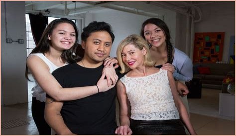 Exploring The Life Of Mary Kay Place And Her Husband