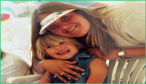 Unraveling The Mystery: How Did Stassie Mom Die?